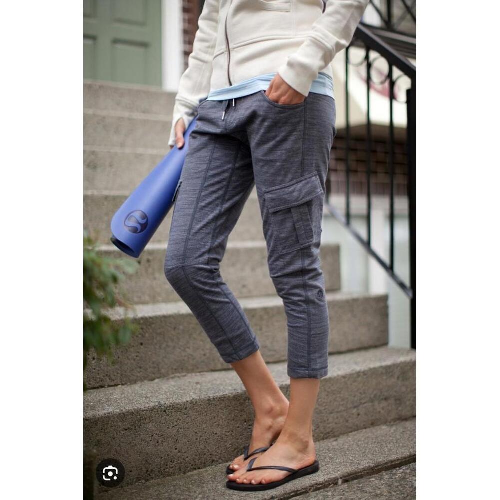 Lululemon Womens Pants Gray Size 10 Carry And Go Cargo Cropped Joggers 25"
